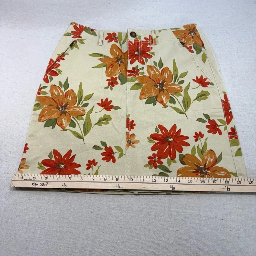 Eddie Bauer Stretch Floral Mini Skirt - Cream, Orange, and Green - Size 4P NWOT